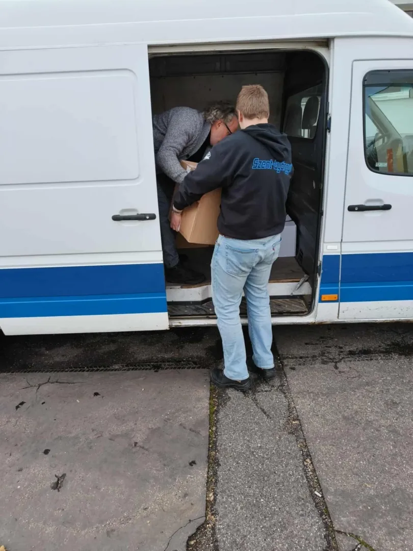 Karácsonyi adománygyűjtés 2.webp